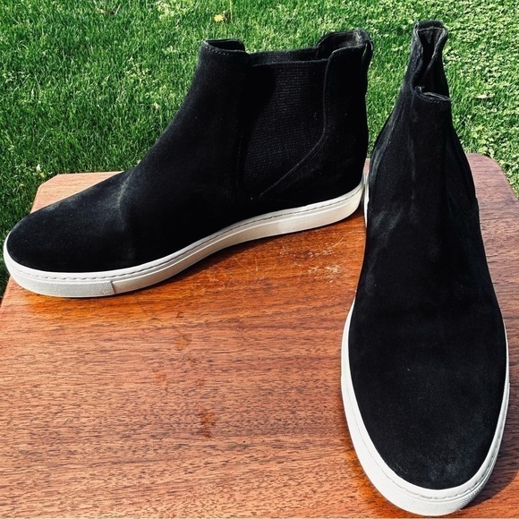 VINCE Hightop Sneakers | Size 9 - Picture 2 of 10